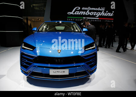 Francfort, Allemagne. 10 Sep, 2019. Le constructeur automobile italien Lamborghini affiche le SUV Urus au 2019 Internationale Automobil-Ausstellung (AAI). (Photo de Michael Debets/Pacific Press) Credit : Pacific Press Agency/Alamy Live News Banque D'Images