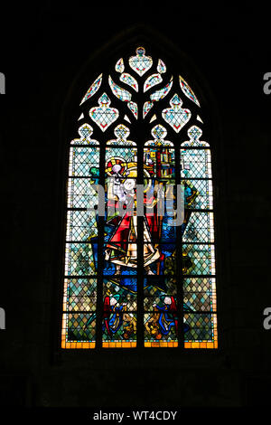 Rennes, Bretagne / France - 26 août 2019 - Vue détaillée de vitraux de l'église de Saint Germain à Rennes en France Banque D'Images