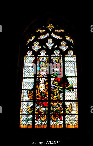 Rennes, Bretagne / France - 26 août 2019 - Vue détaillée de vitraux de l'église de Saint Germain à Rennes en France Banque D'Images