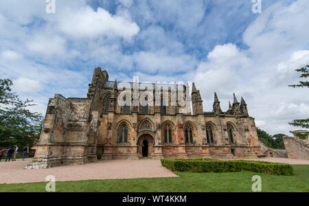 La Chapelle de Rosslyn, autrefois connu sous le nom de Collegiate Chapelle de St Matthieu, est une chapelle du xve siècle situé dans le village de Roslin, Midlothian, Ecosse Banque D'Images