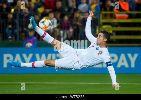 La Lituanie, Vilnius - 10 septembre 2019 : Cristiano Ronaldo du Portugal contrôle le ballon pendant l'UEFA EURO 2020 GROUPE B Banque D'Images