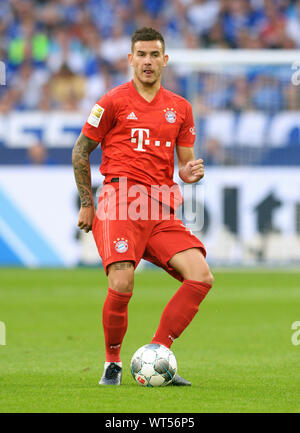Bundesliga, Allemagne, des hommes, de la saison 2019/2020, 2e journée, Veltins Arena Gelsenkirchen : FC Schalke 04 et FC Bayern Munich ; Lucas Hernandez (FCB) Banque D'Images