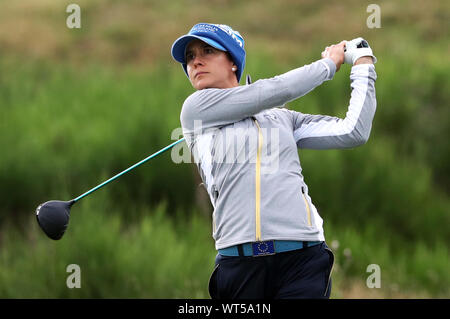 L'Europe de l'équipe Azahara Munoz tees au large de la 9e au cours de l'aperçu la troisième journée de la Solheim Cup 2019 à Gleneagles Golf Club, à Auchterarder. Banque D'Images