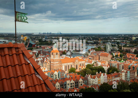 Après-midi d'été dans la vieille ville de Gdansk, Pologne. Banque D'Images