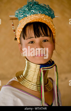 Femme de la tribu Karen long Cou Banque D'Images