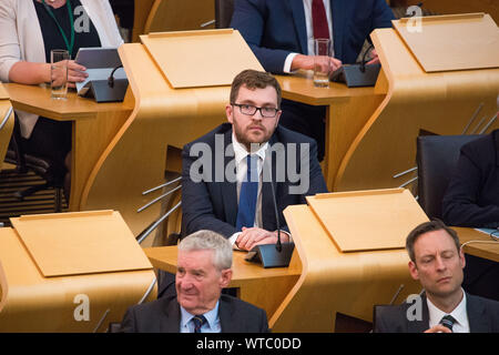 Edinburgh, Royaume-Uni. 5 septembre 2019. Sur la photo : Oliver Mundell MSP - Secrétaire du Cabinet fantôme pour l'éducation, de l'enseignement supérieur un& la science. Débat du gouvernement écossais : éviter un pas de traiter la sortie de l'UE. Que le Parlement reconnaît que le Royaume-Uni ne devrait en aucun cas quitter l'UE sur un accord de non-base, et condamne la suspension du Premier Ministre du parlement britannique depuis le 9 septembre jusqu'au 14 octobre 2019. Le résultat de la division est : Pour 87, contre 28, abstentions 0. Colin Fisher/CDFIMAGES.COM Banque D'Images