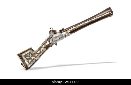 (Caucasien géorgienne) Pistolet espingole ot au 19e siècle. avec canon fine fabriqué à partir d'acier ciselé décoré de dorures incendie. Banque D'Images