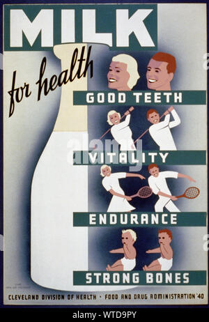 Lait - pour la santé, bonnes dents, la vitalité, l'endurance, la solidité des os l'affiche pour la promotion de la santé Division de Cleveland le lait, montrant une grande bouteille de lait à côté des couples smiling, jouer au golf, tennis, et deux bébés. Banque D'Images