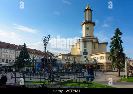 Ivano-Frankivsk : Hôtel de Ville, Hôtel de Ville, la place Rynok (marché) en , Ivano-Frankivsk, Ukraine Banque D'Images