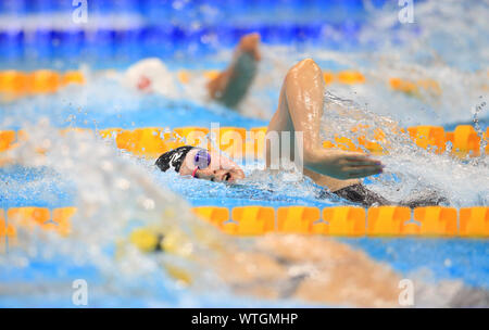 Zara de la Grande-Bretagne dans l'Mullooly Women's 400m libre S10 pendant trois jours du monde Para natation Championnats d'Allianz au Centre aquatique de Londres, Londres. Banque D'Images