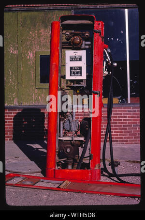 Pompe à gaz Mobil, Main Street, Hay Springs, Nebraska Banque D'Images