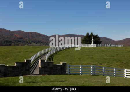 Monument à un soldat confédéré, consacré en 1901 dans la ville de Union européenne, Virginie de l'Ouest, d'hommes qui ont servi la cause perdue dans la guerre civile américaine des années 1860 Banque D'Images