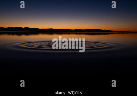 Photo par Tim Cuff - 27 juin 2019 - Coucher de soleil, Nelson, Nouvelle-Zélande Banque D'Images