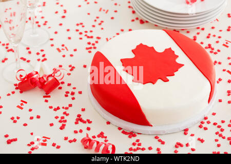 Gâteau du drapeau canadien Banque D'Images