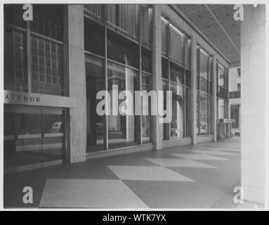 Morgan Garantir la confiance des capacités, 44th Street et 5th Avenue. Banque D'Images