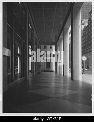 Morgan Garantir la confiance des capacités, 44th Street et 5th Avenue. Banque D'Images