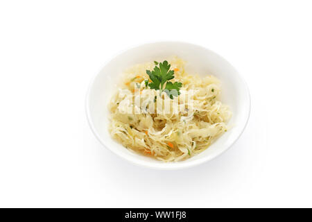 Salade de choucroute. Ingrédients pour dish against white background Banque D'Images