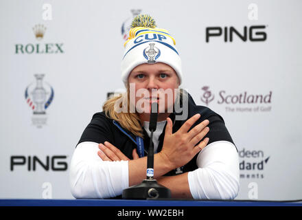 L'Europe de l'équipe Caroline Hedwall lors d'une conférence de presse le jour de l'aperçu quatre Solheim Cup 2019 à Gleneagles Golf Club, à Auchterarder. Banque D'Images