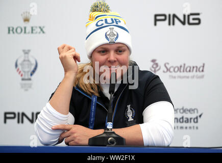 L'Europe de l'équipe Caroline Hedwall lors d'une conférence de presse le jour de l'aperçu quatre Solheim Cup 2019 à Gleneagles Golf Club, à Auchterarder. Banque D'Images