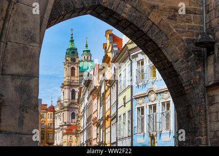 L'entrée dans le quartier coloré de Mala Strana à Prague Banque D'Images