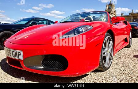 Ferrari F430 Spider dans la grande cour à Blenheim Palace le 22 septembre 2019 Banque D'Images