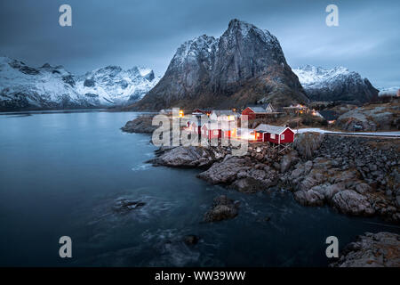 Village de pêcheurs Hamnoy dans l'île de Lofoten, Norvège Banque D'Images