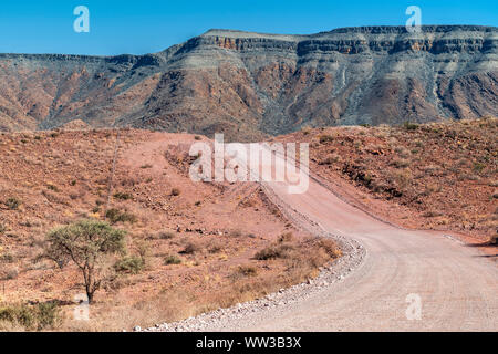 Chemin de terre, la Namibie, Hardap Banque D'Images