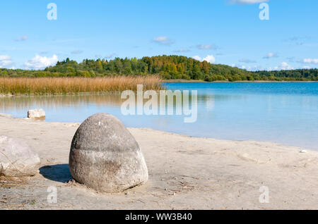 Kyurlevskiy les carrières. Dans Volosovsky Dontso Lake District de la région de Leningrad. La Russie. Situé à environ 100 km de St Petersburg Banque D'Images