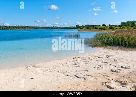 Kyurlevskiy les carrières. Dans Volosovsky Dontso Lake District de la région de Leningrad. La Russie. Situé à environ 100 km de St Petersburg Banque D'Images