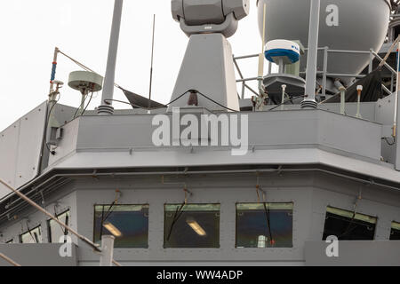 Station Pier, Melbourne, Australie. 13 Septembre, 2019. Le HMAS Melbourne (III) (photo), une frégate lance-missiles, visiter sa ville éponyme de Melbourne, Victoria, pour la dernière fois avant la mise hors service du navire plus tard cette année. Alors qu'à Melbourne, l'équipage du navire tiendra une journée portes ouvertes le dimanche 15 septembre 2019 avec le public invité à venir à bord et visite de la dernière frégate de classe Adélaïde de servir dans la Marine royale australienne. Dave crédit Hewison / Alamy Live News Banque D'Images