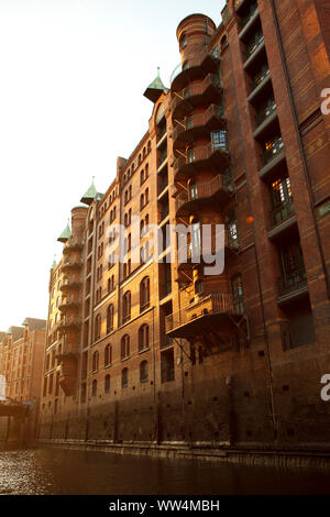 Bâtiment de l'entrepôt à l'Wandrahmsfleet à Hamburg Speicherstadt. Voyage Canal Hambourg. Banque D'Images