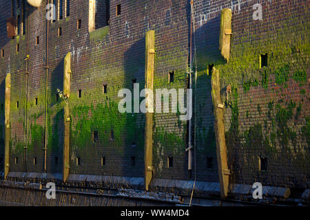 Dans Annenfleet Speicherstadt historique rue de Hambourg. Voyage Canal Hambourg. Banque D'Images