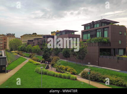 MILAN, ITALIE, le 10 septembre 2019 : Nouveau quartier de Porta Nuova, gratte ciel moderne, Lombardie, Italie. Banque D'Images