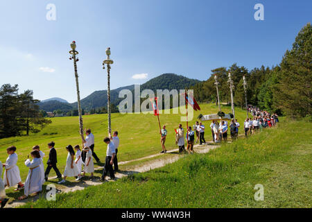 Procession du Corpus Christi avec Prangstangen, Rohr im Gebirge, Industrieviertel, Basse Autriche, Autriche Banque D'Images