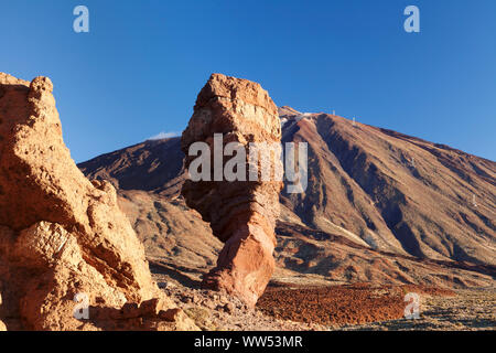 Los Roques de Garcia à la Caldera de Las Canadas, Pico del Teide, le Parc National du Teide, UNESCO World Heritage - site naturel, Tenerife, Canaries, Espagne Banque D'Images