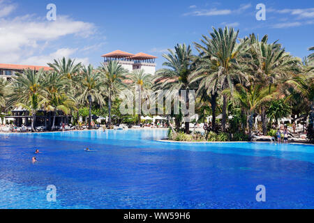 Piscine du Grand Hotel, Costa Meloneras, Gran Canaria, Îles Canaries, Espagne Banque D'Images