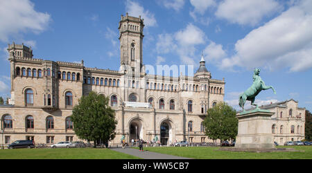 Welfenschloss, aujourd'hui l'université Leibniz de Hanovre, Hanovre, Basse-Saxe, Allemagne, Europe Banque D'Images