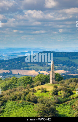 Vue sur la campagne de Herefordshire et le château d'Eastnor Obélisque, Angleterre Banque D'Images