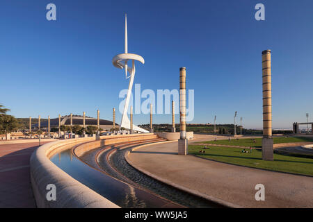 Torre Calatrava, tour de télévision par Santiago Calatrava sur le domaine olympique, Plaça d'Europa, Montjuïc, Barcelone, Catalogne, Espagne Banque D'Images