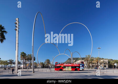 Placa del Carbo avec la sculpture Onades (vagues) par l'artiste Andreu Alfaro, Barcelone, Catalogne, Espagne Banque D'Images