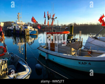 Bateaux de pêche dans le port de Kappeln an der Schlei, Schleswig-Holstein, Allemagne Banque D'Images