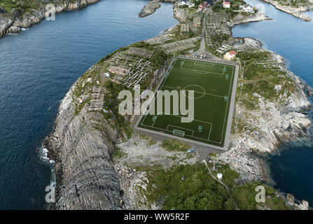 Stade de soccer Football Henningsvaer Lofoten en Norvège Banque D'Images