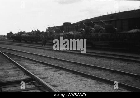 Wehrmacht Luftwaffe FLAK Flugabwehrkanone / 302 cm / 20 mm - German Air Force 2 Aircraft-Gun Anti Flak 30 cm/ 20mm Banque D'Images