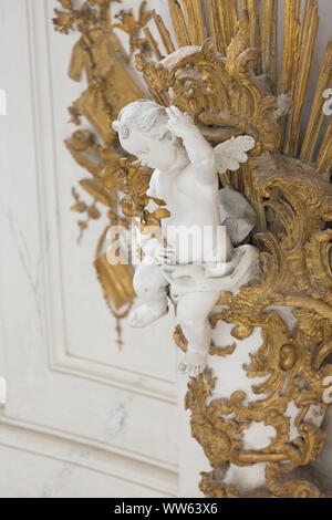 Ange baroque dans la chapelle du château, Château de chasse Hubertusburg, Wermsdorf, Saxe, Allemagne Banque D'Images