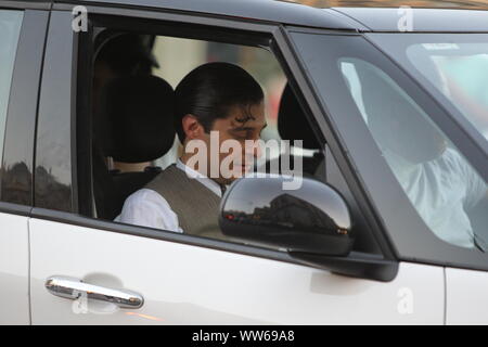 Napoli, Italie. Sep 12, 2019. Lino Guanciale, acteur et interprète d'Commissario Ricciardi sur plateau de cinéma Il Commissario Ricciardi à Naples. (Photo par Salvatore Esposito/Pacific Press) Credit : Pacific Press Agency/Alamy Live News Banque D'Images