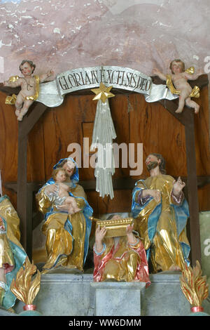 Scène de la nativité, l'Adoration des Mages, statue sur la chaire de l'Église des Trois Rois à Komin, Croatie Banque D'Images