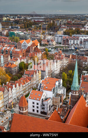 L'Europe, la Pologne, la Poméranie, Gdansk / Danzig, vue de l'Église Mariacki Banque D'Images