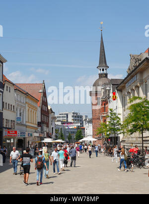 Tour Lappan, maison historique des façades, Lange Strasse zone piétonne, Ville d'Oldenburg dans le district d'Oldenbourg, Basse-Saxe, Allemagne, Europe Banque D'Images