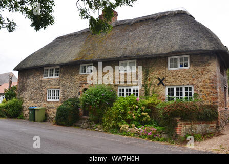 Le vieil anglais maison dans les zones rurales de Grande-Bretagne Banque D'Images