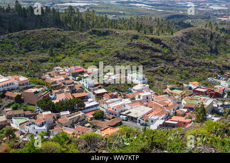 Vue depuis le Mirador de Chirche sur le village de montagne de Chirche, Tenerife, Canaries, Espagne, Europe Banque D'Images